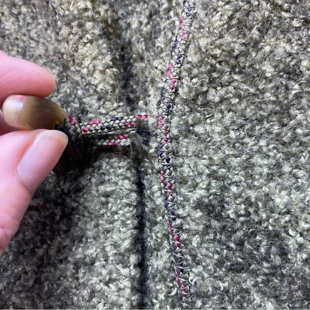 Woolrich Light Olive Heather Toggle Button Vest Size Large - Picture 7 of 11